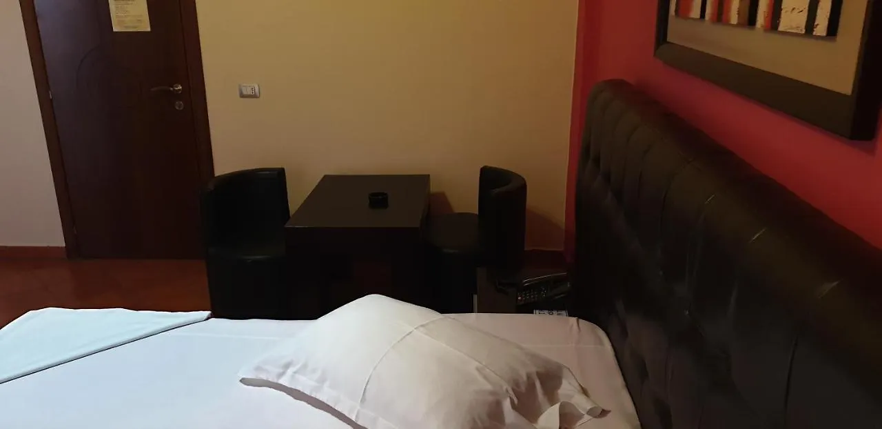 Hotel Kresko Lushnjë